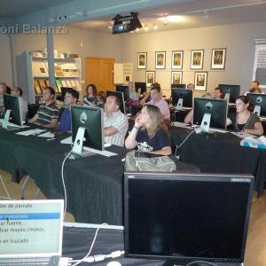 Curso InDesign en Alzira con AFPV - Curso celebrado en las instalaciones de FotoStyl el 6 de julio de 2009