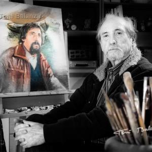 Retrato del pintor Julio Cortés por Toni Balanzà - Retrato del pintor Julio Cortés en su estudio de Benimàmet-Valencia. En segundo plano un autoretrato del  Julio Cortés que pintó 25 años antes.