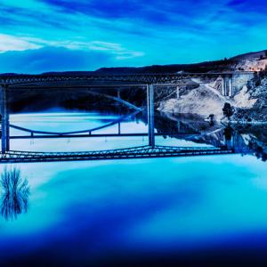 Puente en el Pantano de Contreras en HDR - 