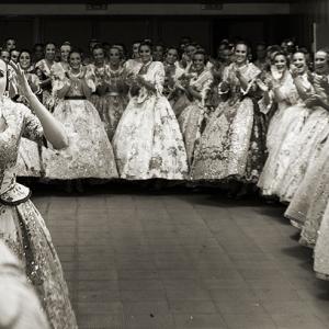 Aisha Bordàs, miembro de la Corte de Honor de la Fallera Mayor de Valencia 2013 - Mi amiga Aisha Bordàs en el momento que pronuncian su nombre por megafonía como miembro de la Corte de Honor de la Fallera Mayor de Valencia 2013